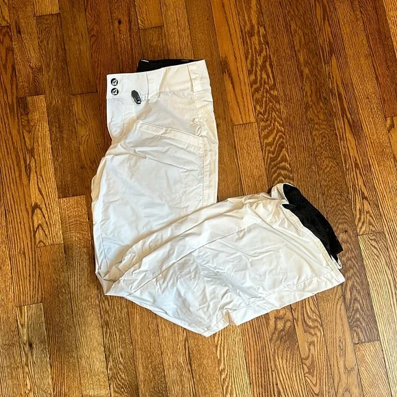 White volcom snowboard pants - Picture 1 of 2